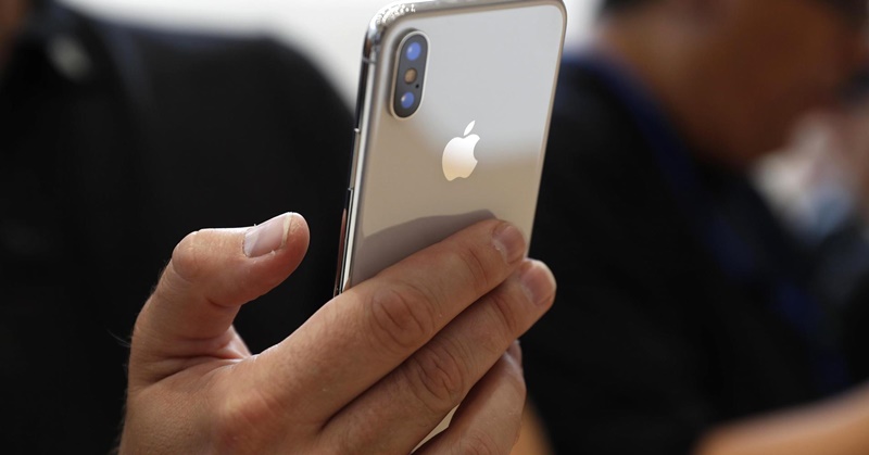 iPhone X Rekor Kırdı! 2 iPhone X Rekor Kırdı!