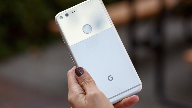 Google Pixel Halen Daha iPhone'un Gerisinde