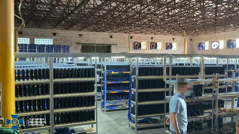 Ukrayna Polisi Mining İçin Kullanılan Binlerce PS4 Yakaladı