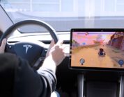 Tesla, Hareket Halindeki Araçlarda Oyun Oynamayı Yasakladı