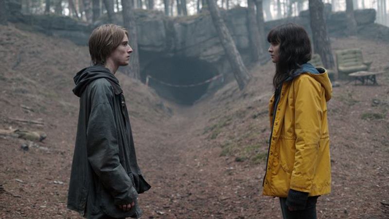 İyi ki İzledim Dedirten Netflix Bilim Kurgu Dizileri 7 Dark netflix