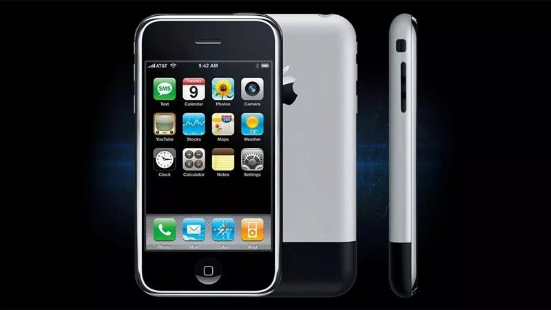 Üretilen İlk iPhone Rekor Bir Fiyata Satıldı 1 ilk iphone