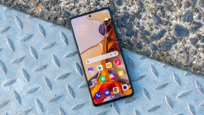 Suya Dayanıklı Telefonlar Arayanlar İçin 8 Model Önerisi 6 Suya Dayanıklı Telefonlar