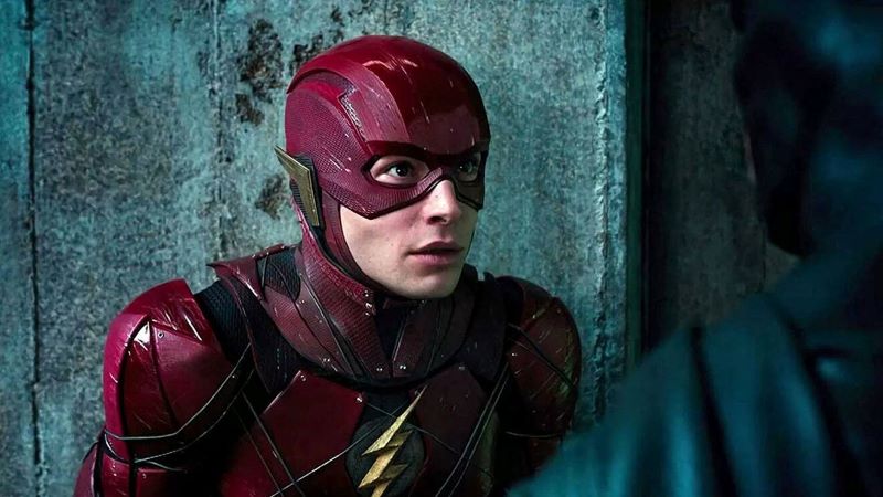 Ezra Miller, Flash Olarak Ekranlara Geri Dönebilir 1 Ezra Miller