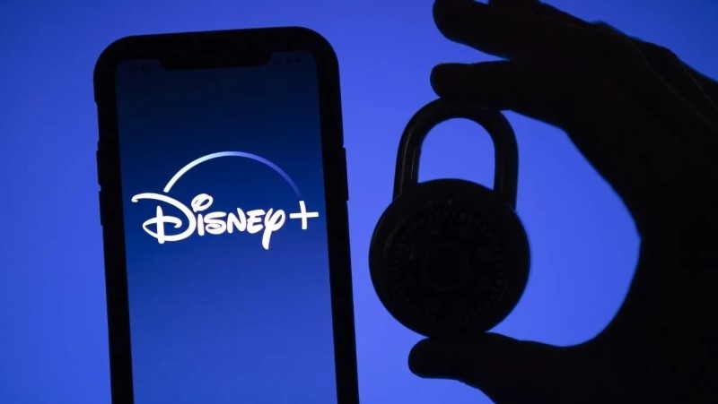 Disney Plus, Şifre Paylaşım Yasağını Devreye Alıyor!