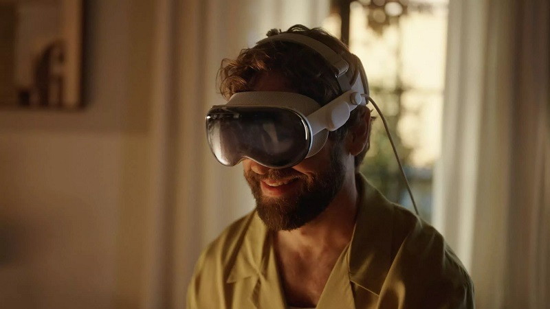 Apple'ın Vision Pro Üretimini Durdurduğu Bildirildi